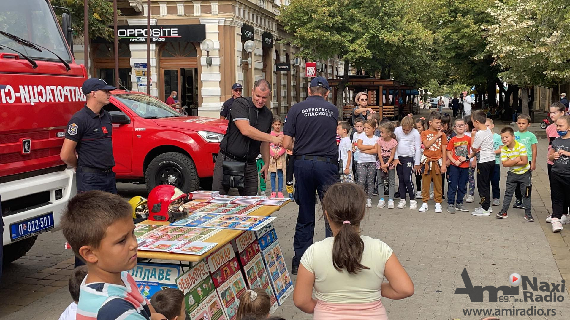 Pokaznom vežbom na Trgu obeleženi Dan sektora za vanredne situacije i slava vatrogasaca
