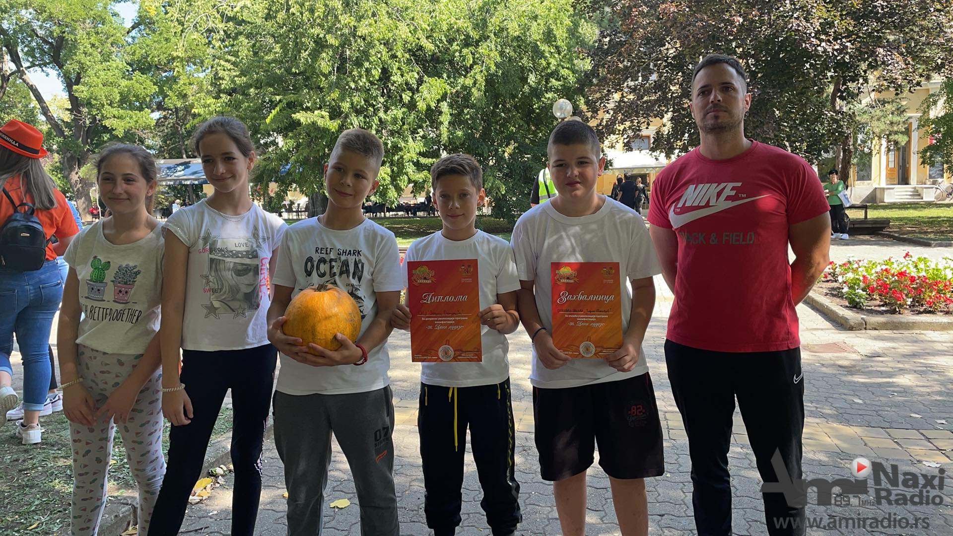 Počeli “Dani ludaje”: Đaci OŠ “Jovan Popović” najspretniji u igrama sa ludajom