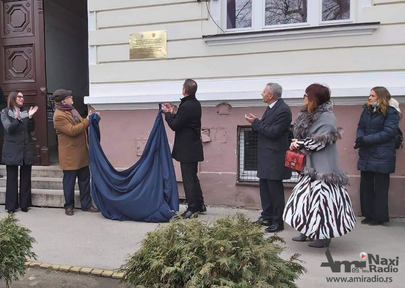 Povodom veka od osnivanja Prve rusko-srpske devojačke gimnazije postavljena spomen ploča na zgradi OŠ “Jovan Popović”