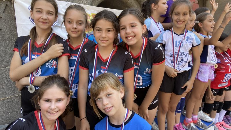 Upis u škole odbojke klubova “Ki 0230” i “Kikinda” u utorak u OŠ “Vuk Karadžić”