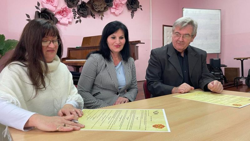 Potpisivanjem Ugovora formalizovana saradnja “Gusala” i Muzičke škole