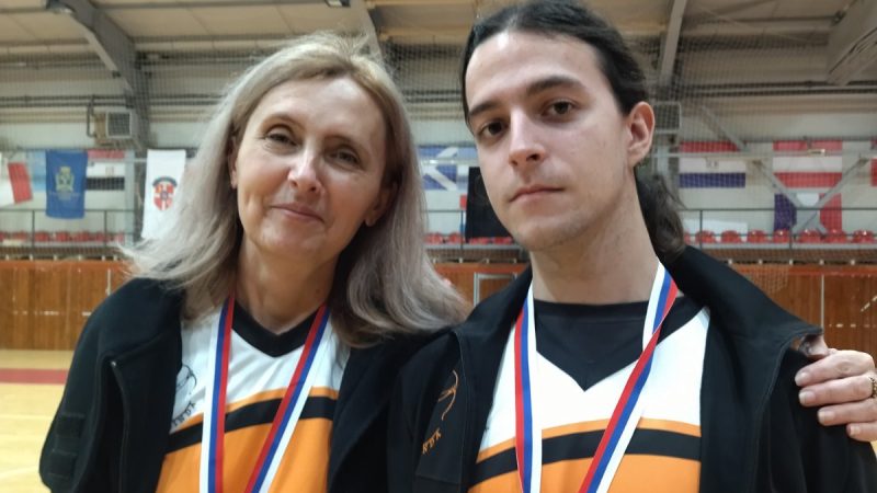 Streličarstvo: Dve medalje za “Apolo” na takmičenju u Kovilovu
