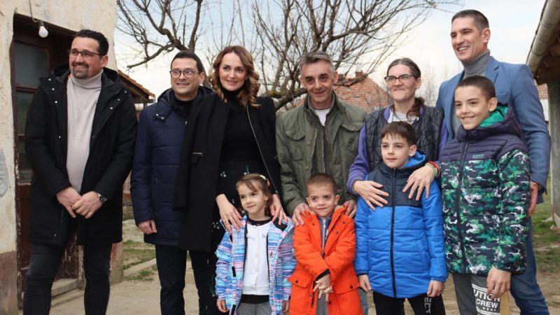 Fondacija „Humana srca“ i lokalna samouprava pomogli porodici Đošanović