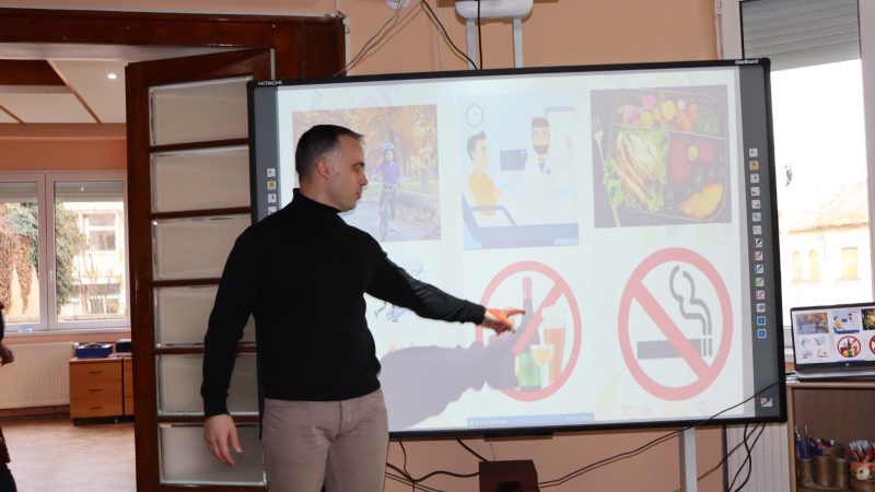 Nedelja zdravlja u „Našoj kući“: Predavanje za korisnike o zdravom načinu života