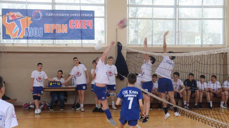 Projekat „Moj prvi smeč“: U Bašaidu održan prijateljski odbojkaški turnir za dečake