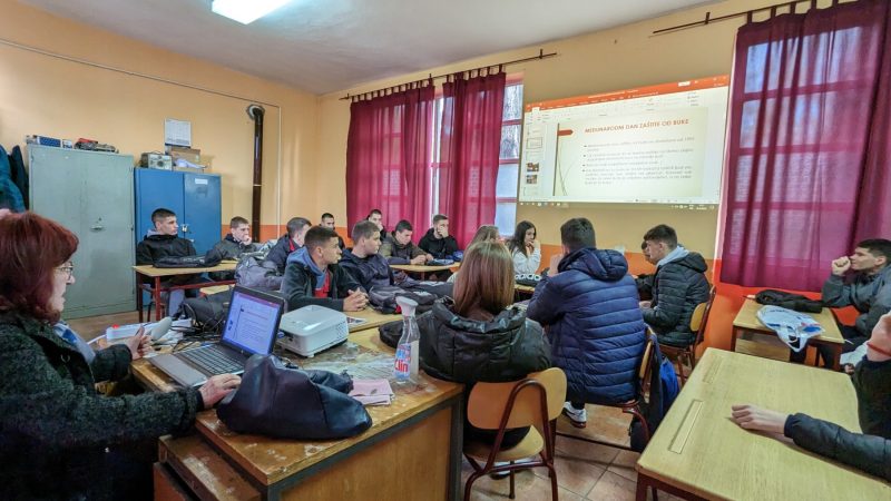 Međunarodni dan zaštite od buke: Predavanje za učenike Tehičke škole o buci u radnoj okolini