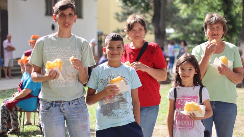 Iđoška „Krofnijada“: Vredne domaćice iz 9 udruženja napravile više od hiljadu krofni