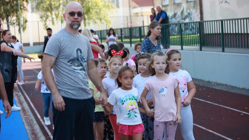 I kikindski predškolci deo velike sportske manifestacije „Kros RTS-a kroz Srbiju“