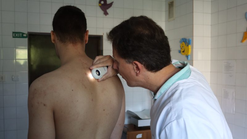 Veliko interesovanje za besplatne dermatološke preglede u seoskim ambulantama