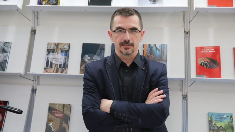 Nova knjiga Srđana Tešina „Crna Anđelija“ premijerno u petak na Sajmu knjiga