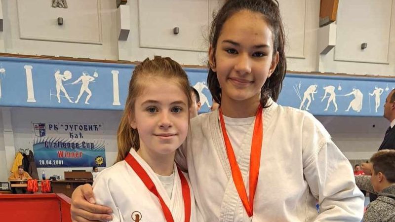 Karatisti „Feniksa“ osvojili 21 medalju na turniru „Panter open“ u Kaću