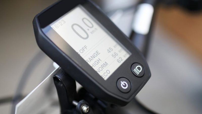 Saobraćaj: Na jednoj lokaciji u Kikindi moguće je nabaviti nalepnicu za laka električna vozila
