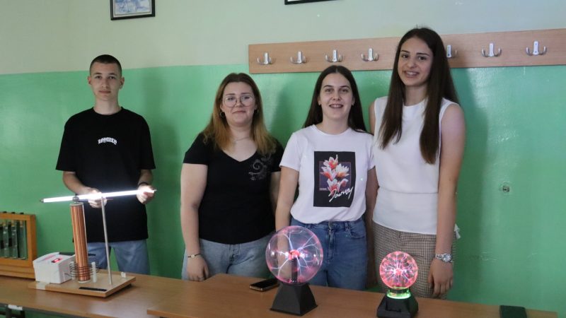 Manifestacija „Noć Gimnazije“ pedstavila nauku na zanimljiv način i privukla veliki broj osmaka