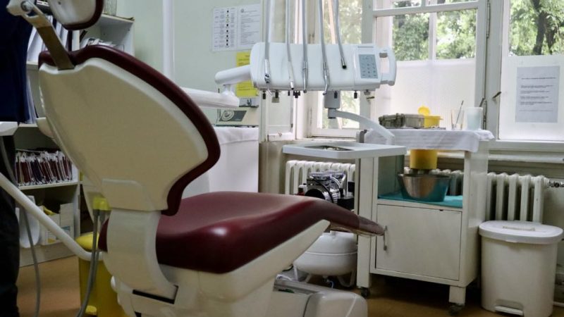 Kalcedonija donirala novu zubarsku stolicu Stomatološkoj službi Doma zdravlja