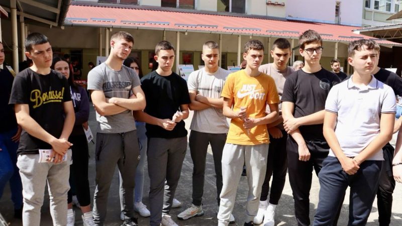 Projekat „Veterani za male heroje“: Da se kod mladih probude patriotska osećanja