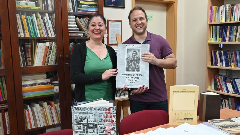 Istorijski arhiv nastavlja akciju „Knjiga na dar“: Da školske biblioteke budu bogatije