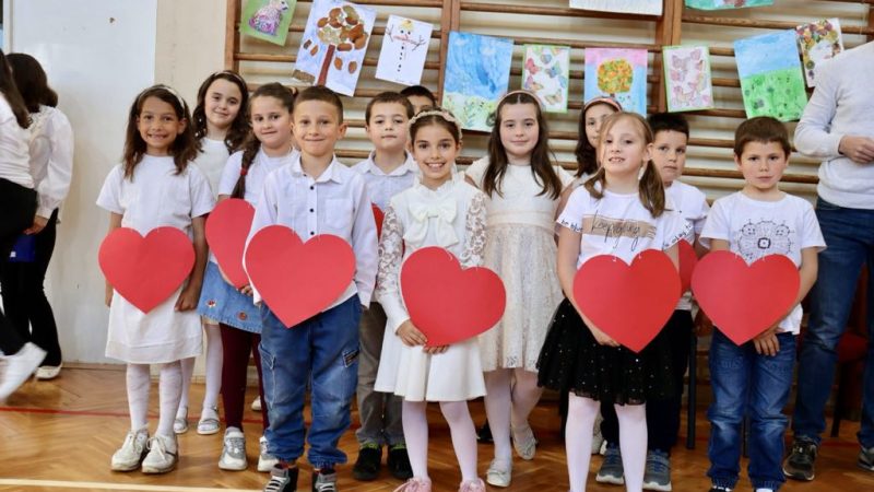 OŠ „Gligorije Popov“ u Ruskom Selu obeležila Dan ustanove