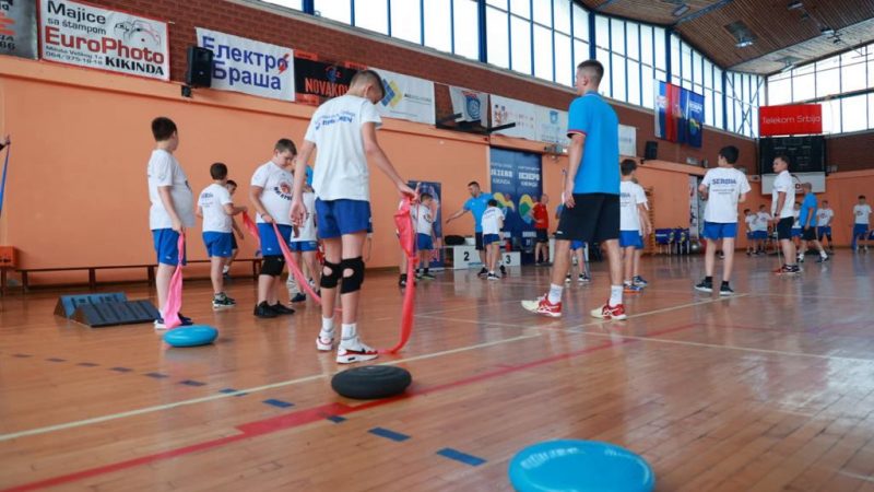 Odbojkaški kamp „Moj prvi smeč“ okupio dečake iz cele Srbije