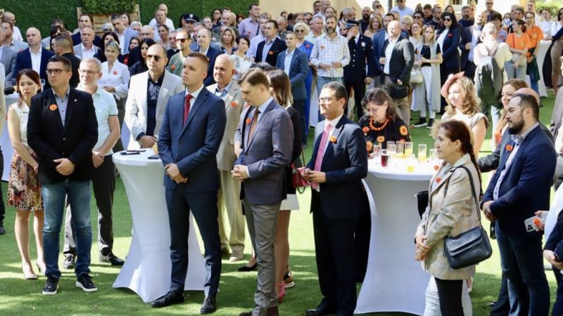 Veliki broj zvanica na svečanom koktelu u Gradskoj kući