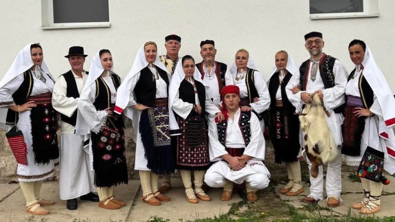 Kozarčani u društvu najboljih: KUD „Petar Kočić“ na Saboru u Topoli