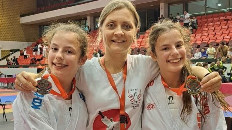 Karatisti “Feniksa” osvojili 24 medalje na “Kupu prijateljstva” u Novom Sadu