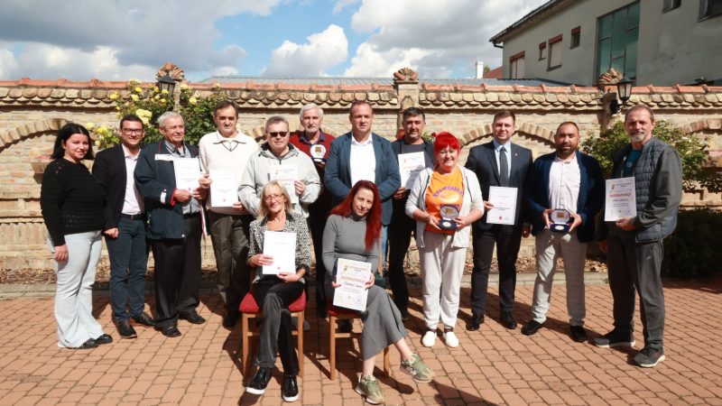 Dan sela i Dan škole svečano obeleženi u Bašaidu