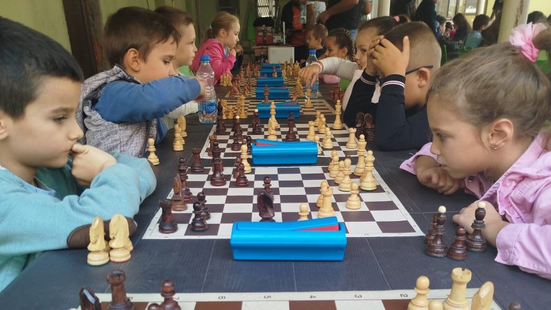 Dečji šahovski turnir okupio oko 80 učesnika iz Srbije i Rumunije