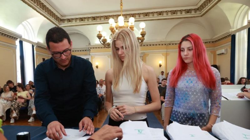 Poptisivanje ugovora o stipendiranju studenata u utorak u Gradskoj kući