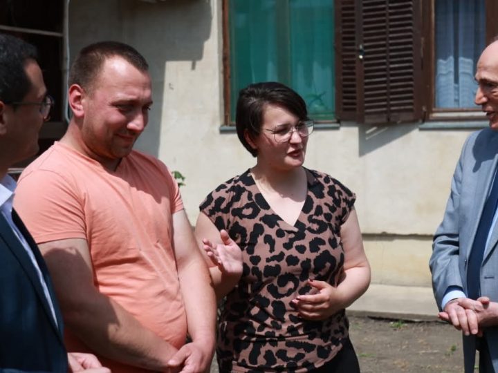 Ministar Krkobabić u poseti Ruskom Selu