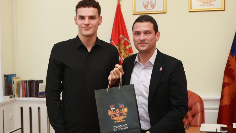 Prijem za predstavnika Kikinde na „Ritmu Evrope“, Jovana Božina