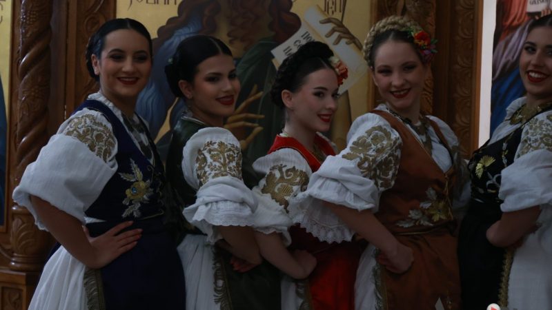 Lep uvod u obeležavanje najradosnijeg praznika: Božićni koncert „Gusala“ u hramu svetih Kozme i Damjana