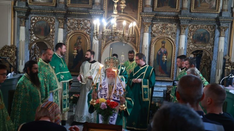 Danas je Duhovski ponedeljak: Manastir Svete Trojice u Kikindi obeležio slavu