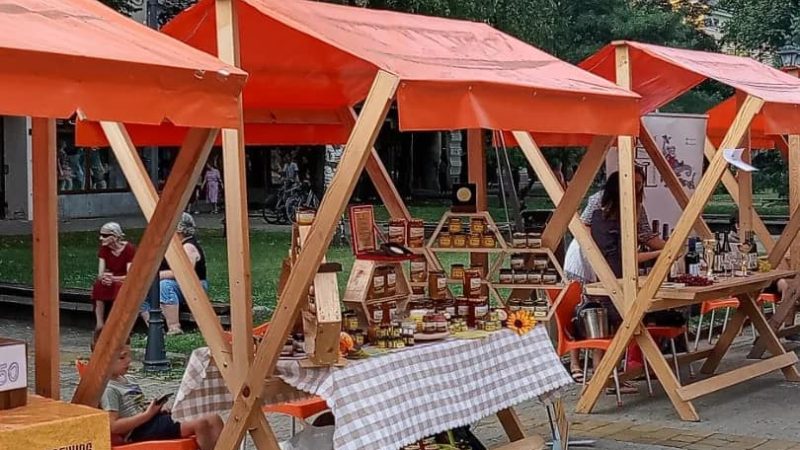 Avgustovski bazar u subotu na Trgu