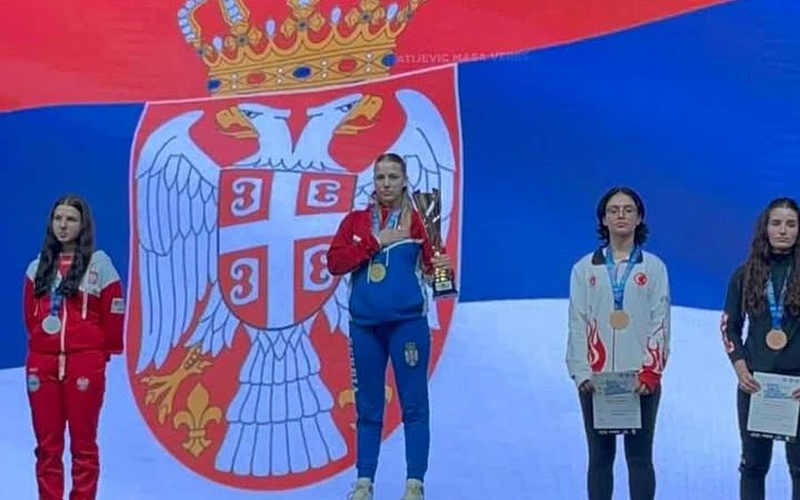 Maša, svetska a naša: Vereš Matijević evropska šampionka u kik-boksu