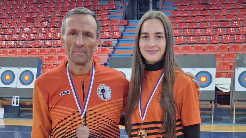 Streličari „Apola“ osvojili zlato i bronzu na takmičenju u Zaječaru