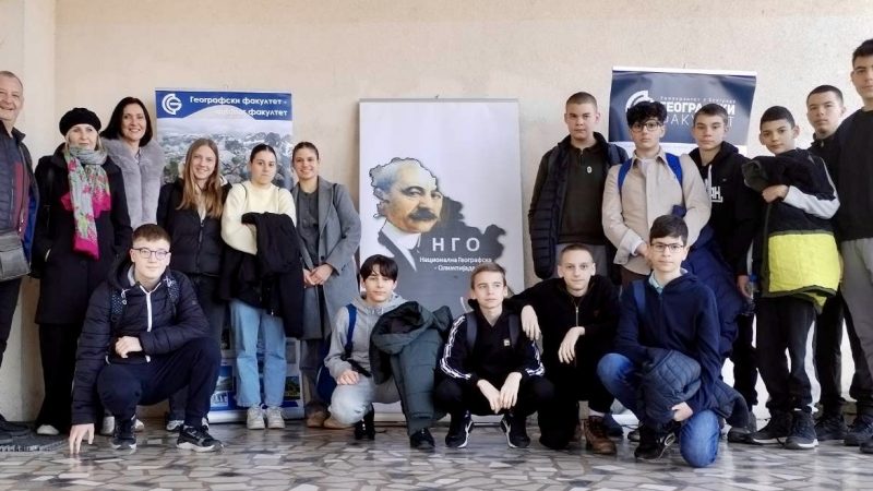 Veliki uspeh kikindskih mladih geografa: Šestoro učenika ide na republičko takmičenje