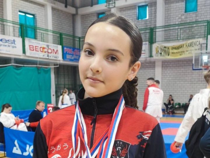 Karatisti „Feniksa“ briljirali u Beočinu: Osvojeno 16 odličja