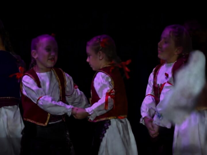 Kolo vodi momče, a za njim devojče: Dečji festival folklora u subotu u Mokrinu