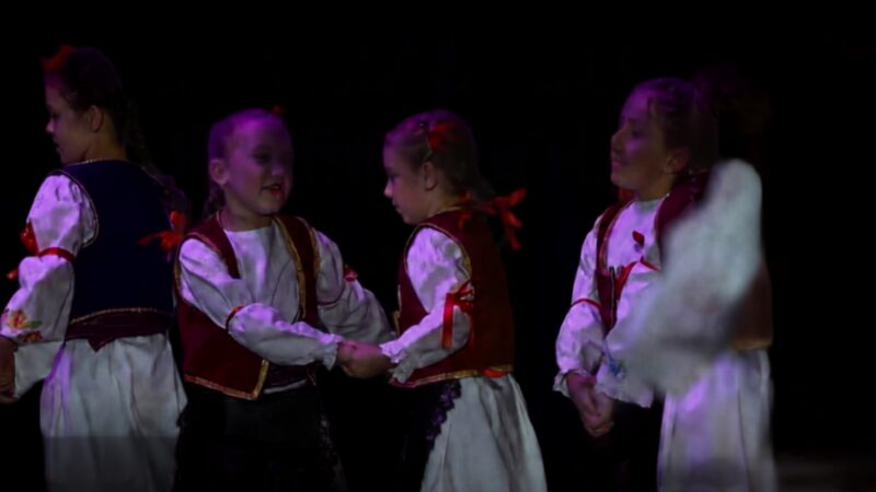 Kolo vodi momče, a za njim devojče: Dečji festival folklora u subotu u Mokrinu